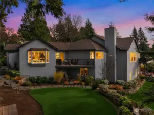 Strategically sited to capture western vistas, the home is laid out to take full advantage of lake and mountain views. Stroll through the ground and enjoy gardens that bloom all throughout the season.