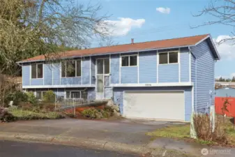 Newer exterior paint with south facing windows