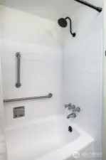 Main level Guest Bathroom tub/shower combo.