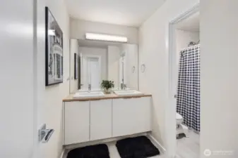 Dual vanity sinks for ease of living