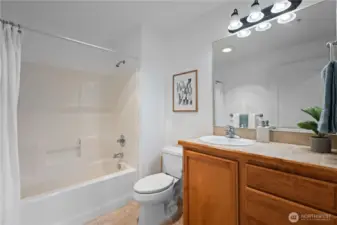 2nd Bathroom