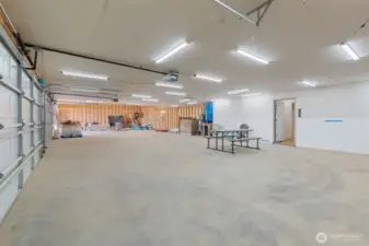 Look at all the room.