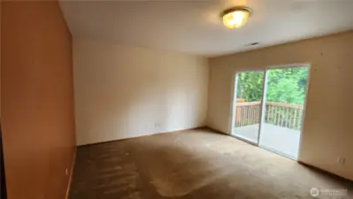 ...with a slider to the backdeck.