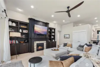 Spacious Family Room with Gas FP and Built-ins