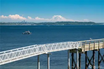 private community fishing peir