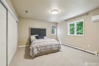 Upstairs Bedroom #2