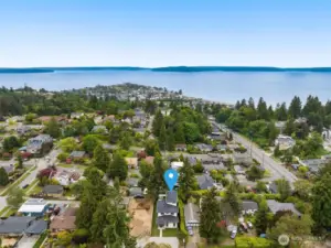 Near parks, beach, shopping and enterainment