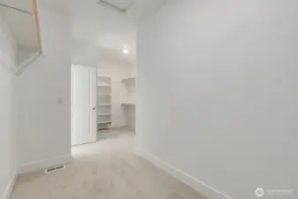 Primary suite closet