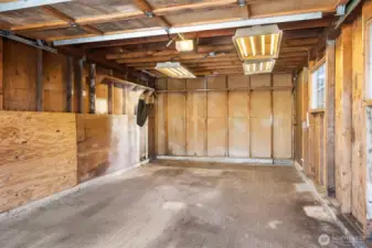 Detached garage