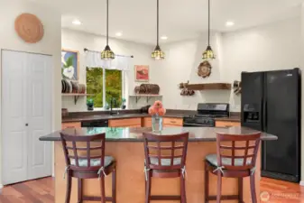 Eat up kitchen island