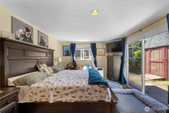 Primary suite.