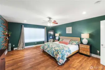 Spacious Primary Bedroom!