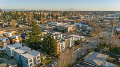 Great walkability with this home. Just a block away from the Fresh Flours - a great coffee shop/bakery!