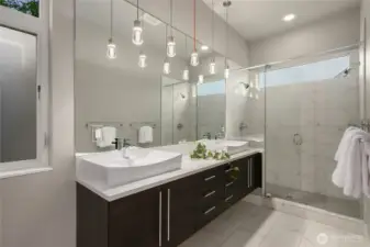 Main Level - Primary Bathroom