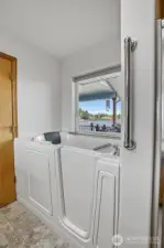 Primary Ensuite - Step-In Jetted Soaking Tub