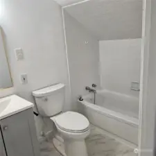 upper bonus room bath