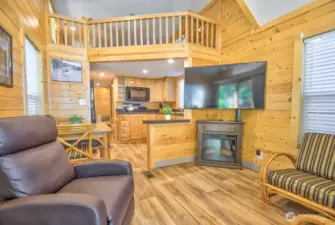 LIVING/KITCHEN
