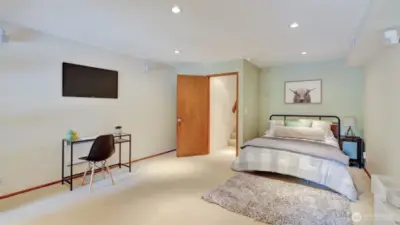 Guest Room #2