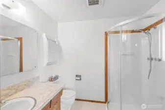 Primary suites Bathroom