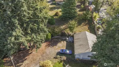 Detached garage