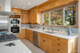 Rift-Sawn wood cabinets are super high quality with nice hardware.