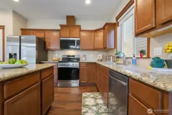 Plenty of counterspace and cupboards