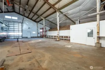 Great shop for large projects.