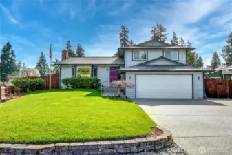 Well maintained Meadowdale home.