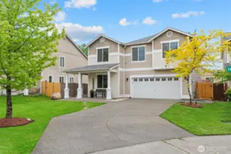 Beautiful home in convenient South Hill Graham location