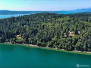 Property is locates on the southern tip of the Toandos Peninsula.
