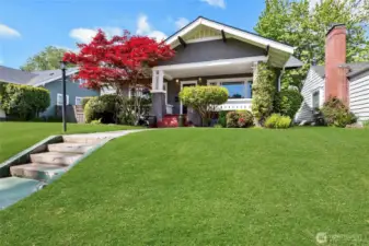 Beautiful Craftsman in a desirable location.