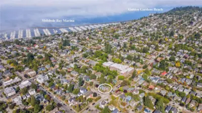 Enjoy water activities like boating or paddle boarding at Shilshole Bay Marina just blocks away or relax at the popular Golden Gardens Beach.