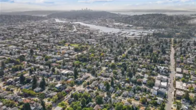 Enjoy living in one of Seattle's most vibrant neighborhoods with a Farmer's Market, nearby restaurants and cafes and the Ballard Locks.