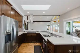 Stainless appliances.