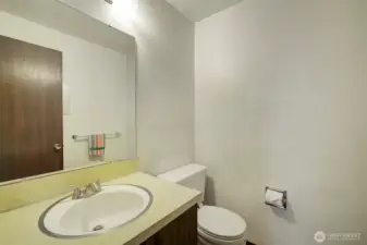 Main Level 1/2 Bath