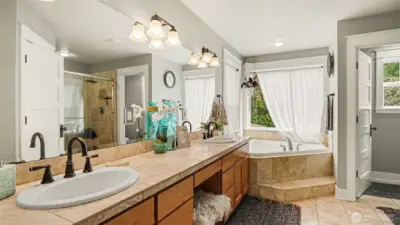 Primary suite 5-piece bathroom.