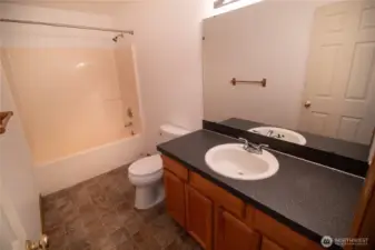 The upstairs full bathroom!