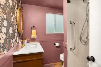 The Casa main bath