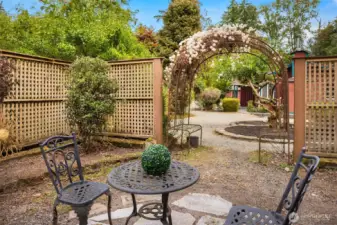 The Casa secret garden