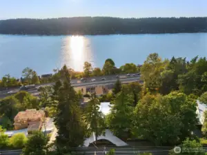 Unmatched location – Breathtaking Lake Washington views with easy access to Bellevue, Seattle, and Renton.