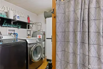 ADU Laundry