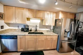 Trek lighting above!