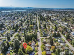 Set in a charming, friendly and fun neighborhood with parks, breweries, dining, a brand-new Trader Joe's, nightlife and more within just a few blocks!