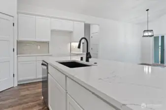 Walk in pantry