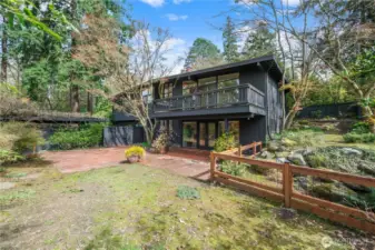 Large composite deck designed for indoor-outdoor living—ideal for gatherings, BBQs, or enjoying the peaceful surroundings.