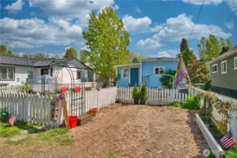 Driveway/off street parking
