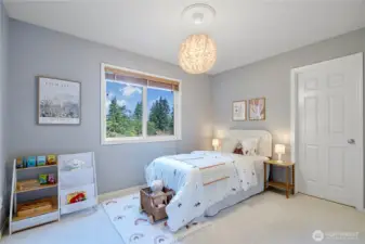 Upstairs secondary bedroom 2
