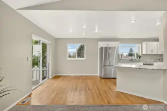 Eating space in kitchen