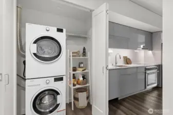 This photo has been virtually staged