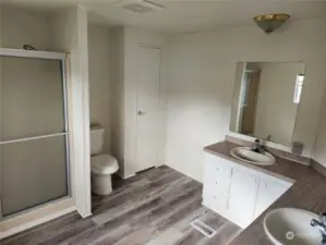 Primary bathroom with double sinks!